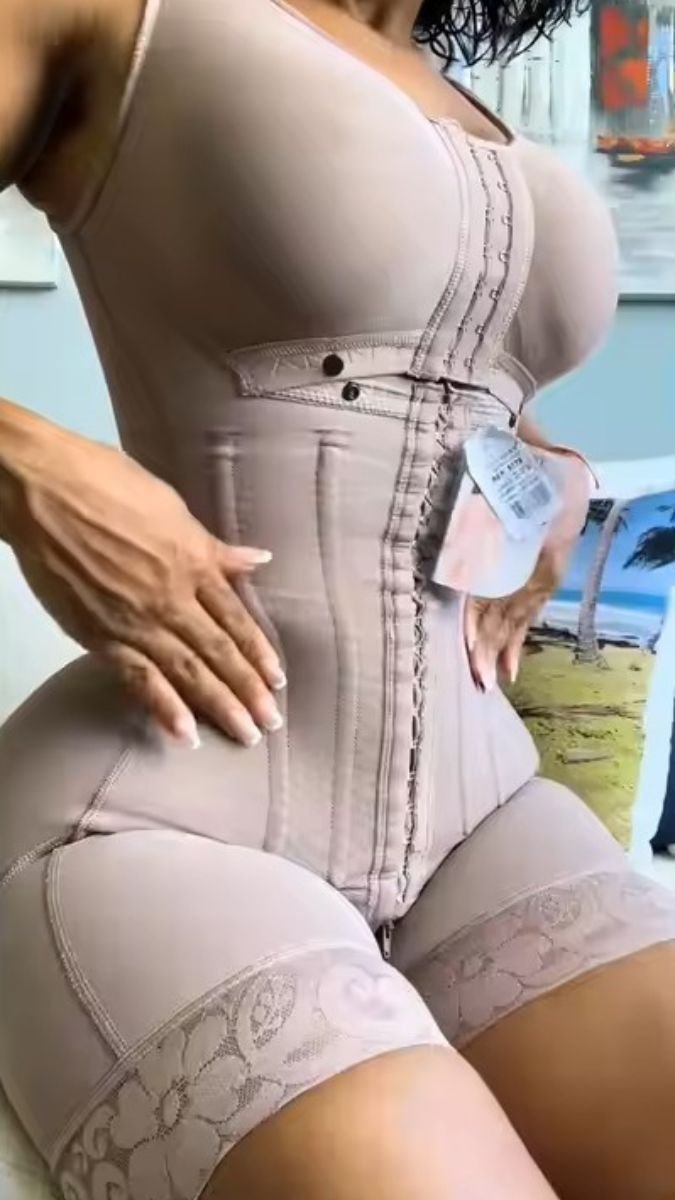 Flavia S****​